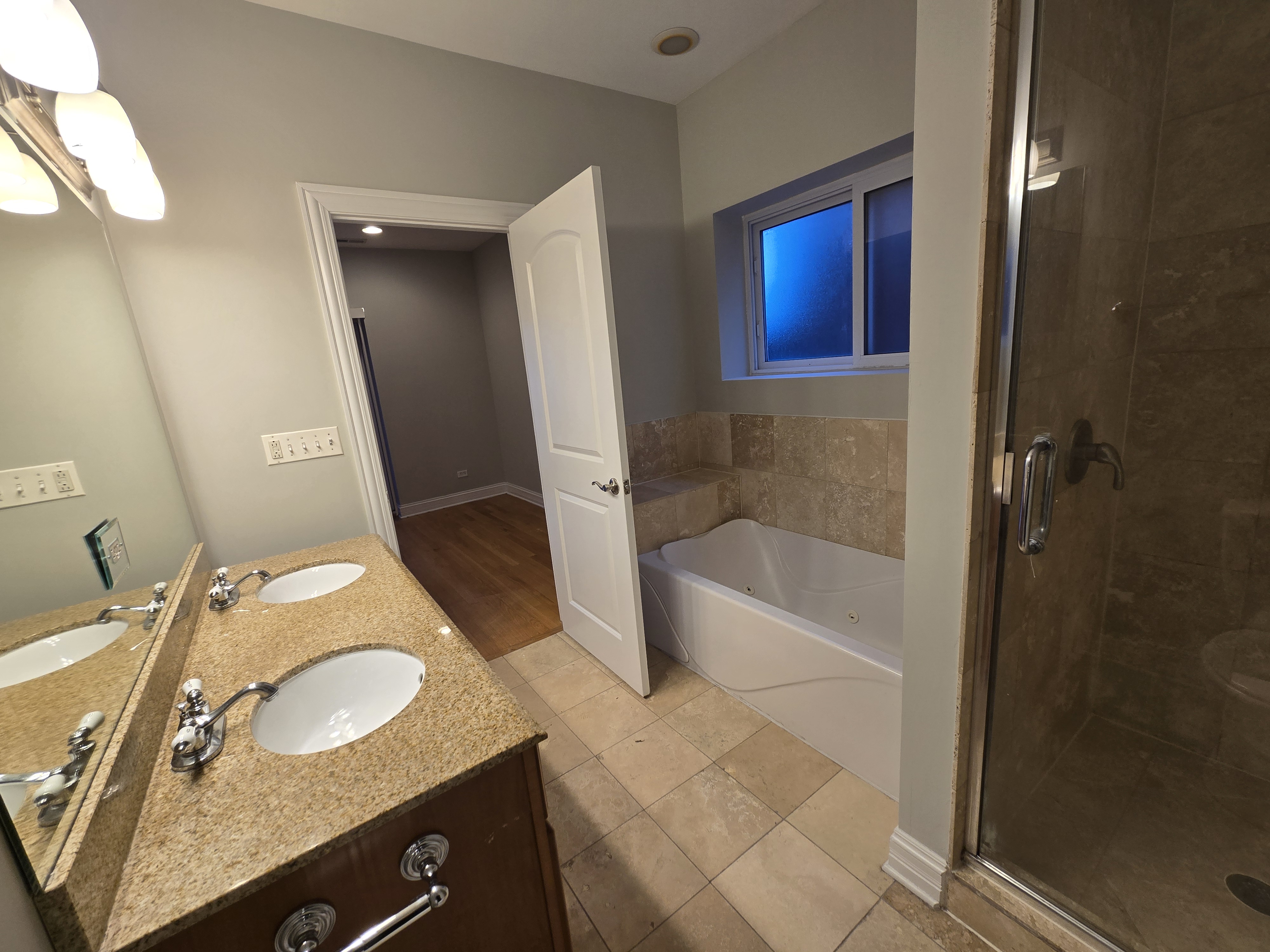 3829-31 N. Kedzie Ave. 3829-31 N. Kedzie Ave., Chicago, IL 60618 Irving Park - Leasing by Cross Street